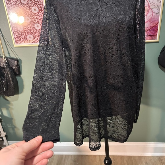 Torrid Black Sheath Shirt Mock Neck Long Sleeve Size XL 😻 - Picture 2 of 6